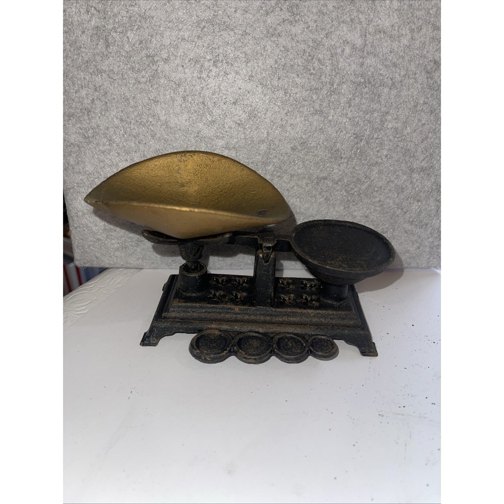 Antique Black Cast Iron Art Scale Kitchen Mercantile Store Collectible Primative